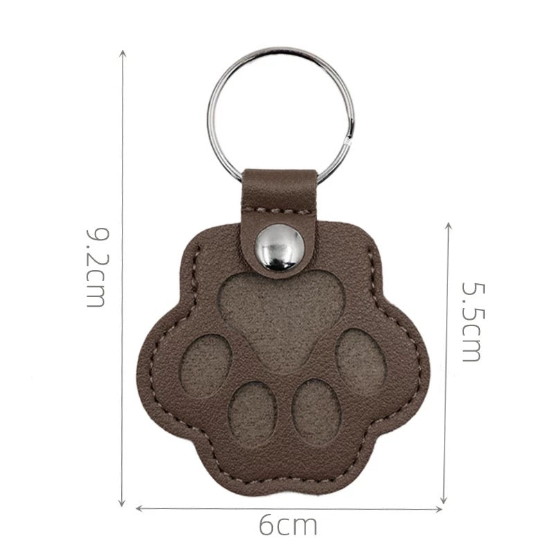 Paw Shaped Leather Pet Hair Keychain – A Tiny Keepsake for Cat & Dog Lovers